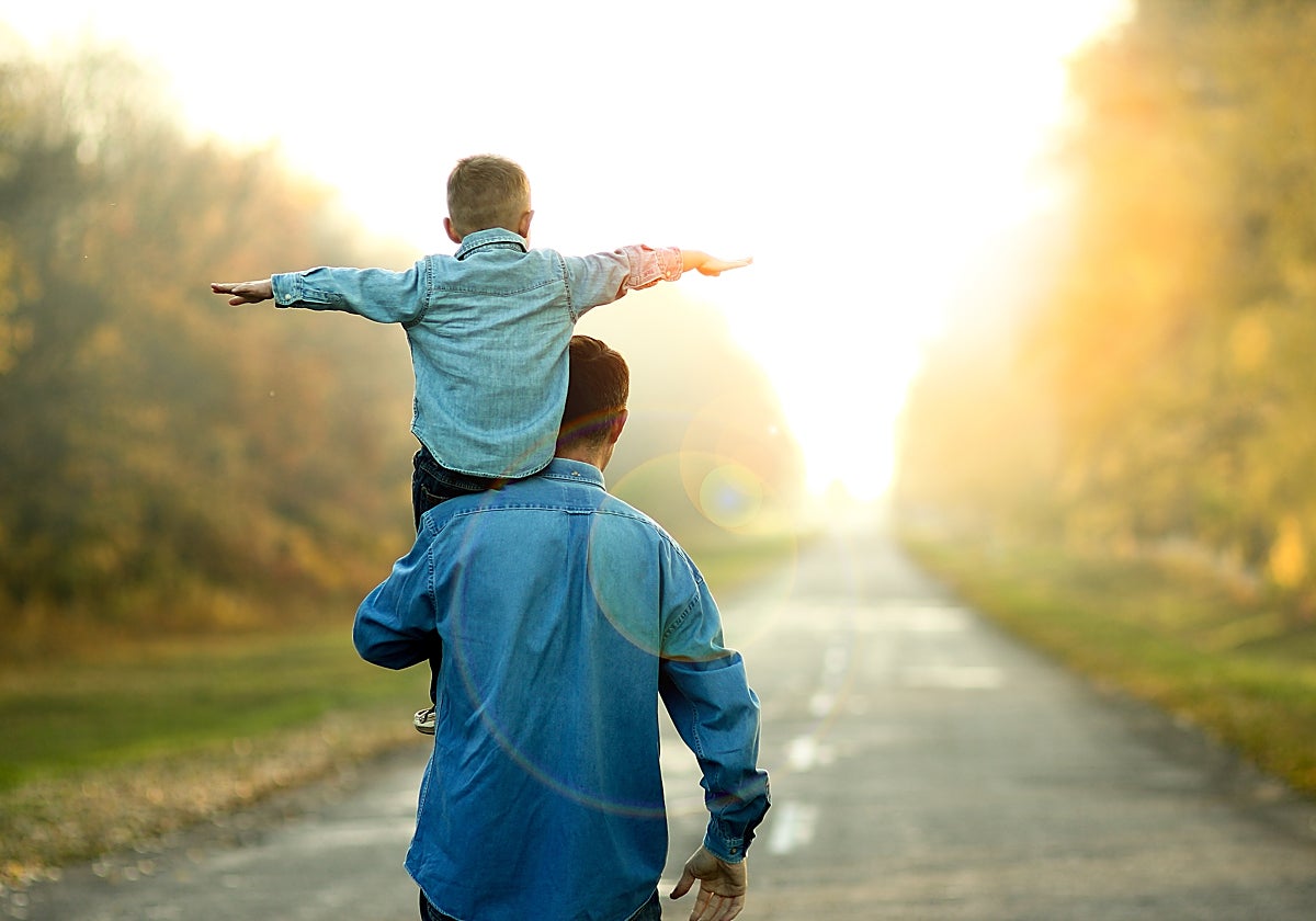 La buena convivencia entre los miembros de la pareja beneficia notablemente a los hijos