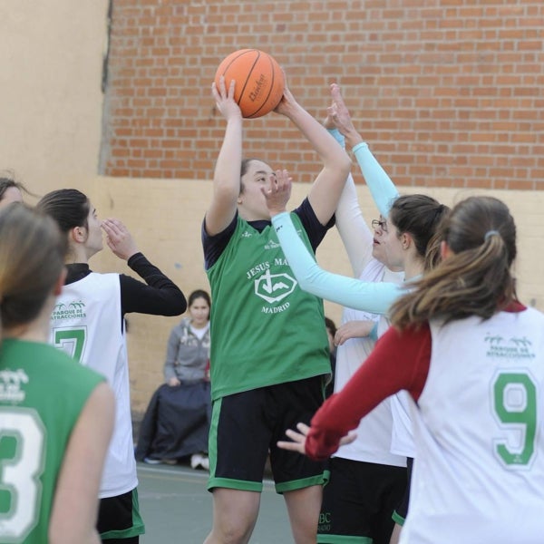 Las niñas hacen menos deporte que los niños pero tienen mejores hábitos nutricionales