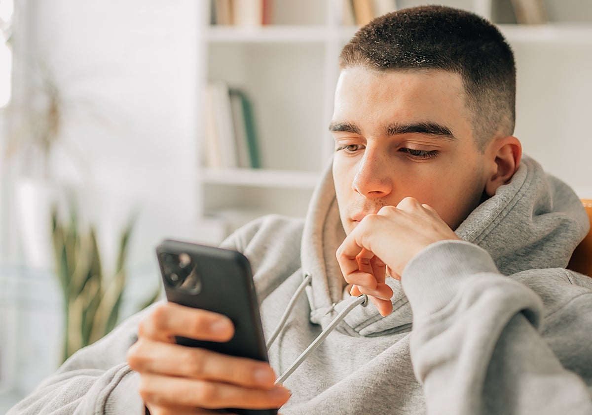 El speedwatching es un modelo de consumo actual que ofrece varias ventajas, aunque también tiene consecuencias,