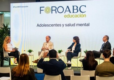 Adolescentes y salud mental: «Se 'psiquiatrizan' casos para tratar sufrimientos normales de la vida»