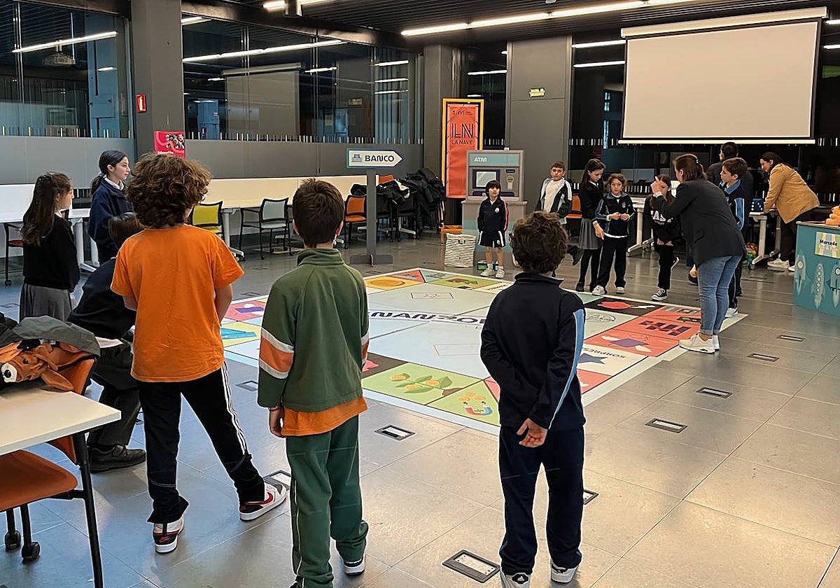 El Tour Fin & Fun realiza talleres divertidos para aprender finanzas