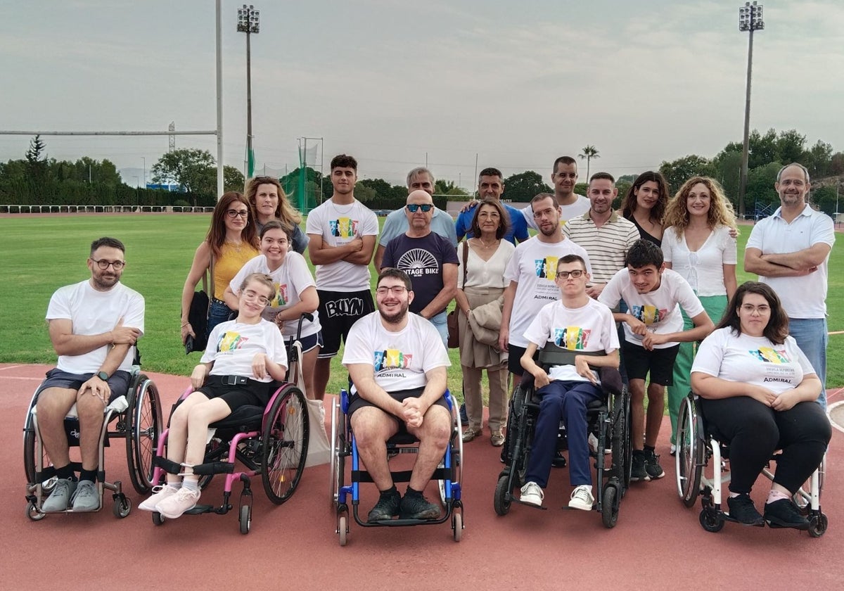 Alumnos de la escuela de Atletismo 'Corriendo tras un sueño' (desarrollada por Admiral) en Murcia