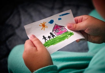 Menos de la mitad de adopciones que hace una década: Niños más mayores y con necesidades especiales