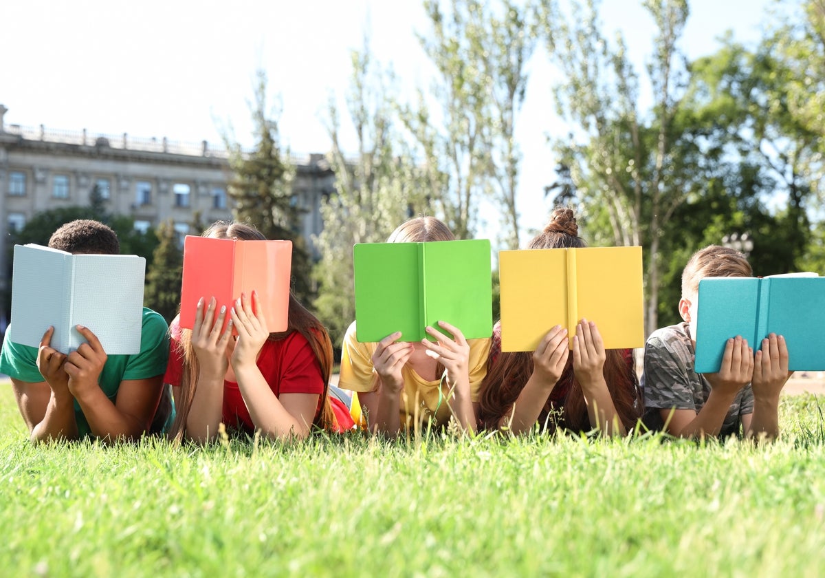 «Muchos niños dejan de leer porque lo asocian a una tarea escolar»