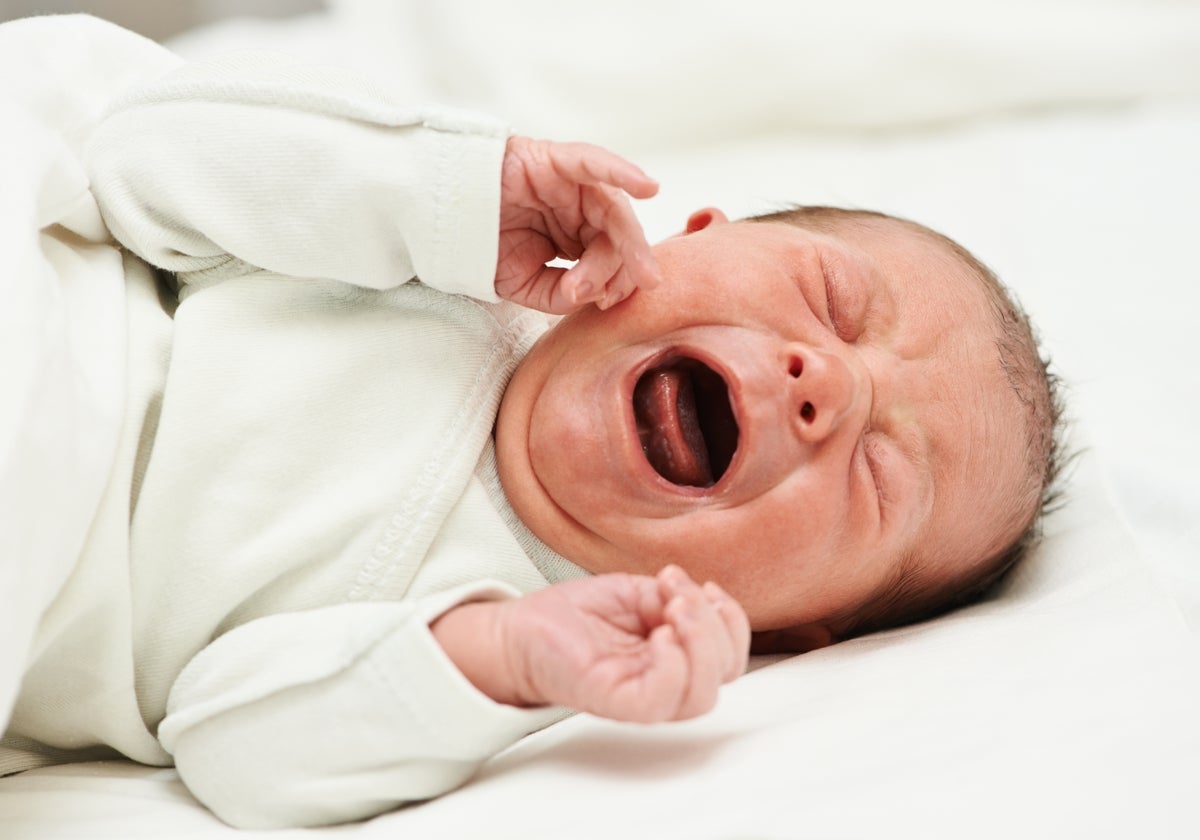 Cólico del lactante: por qué lo sufren unos bebés y otros no y como aliviarles