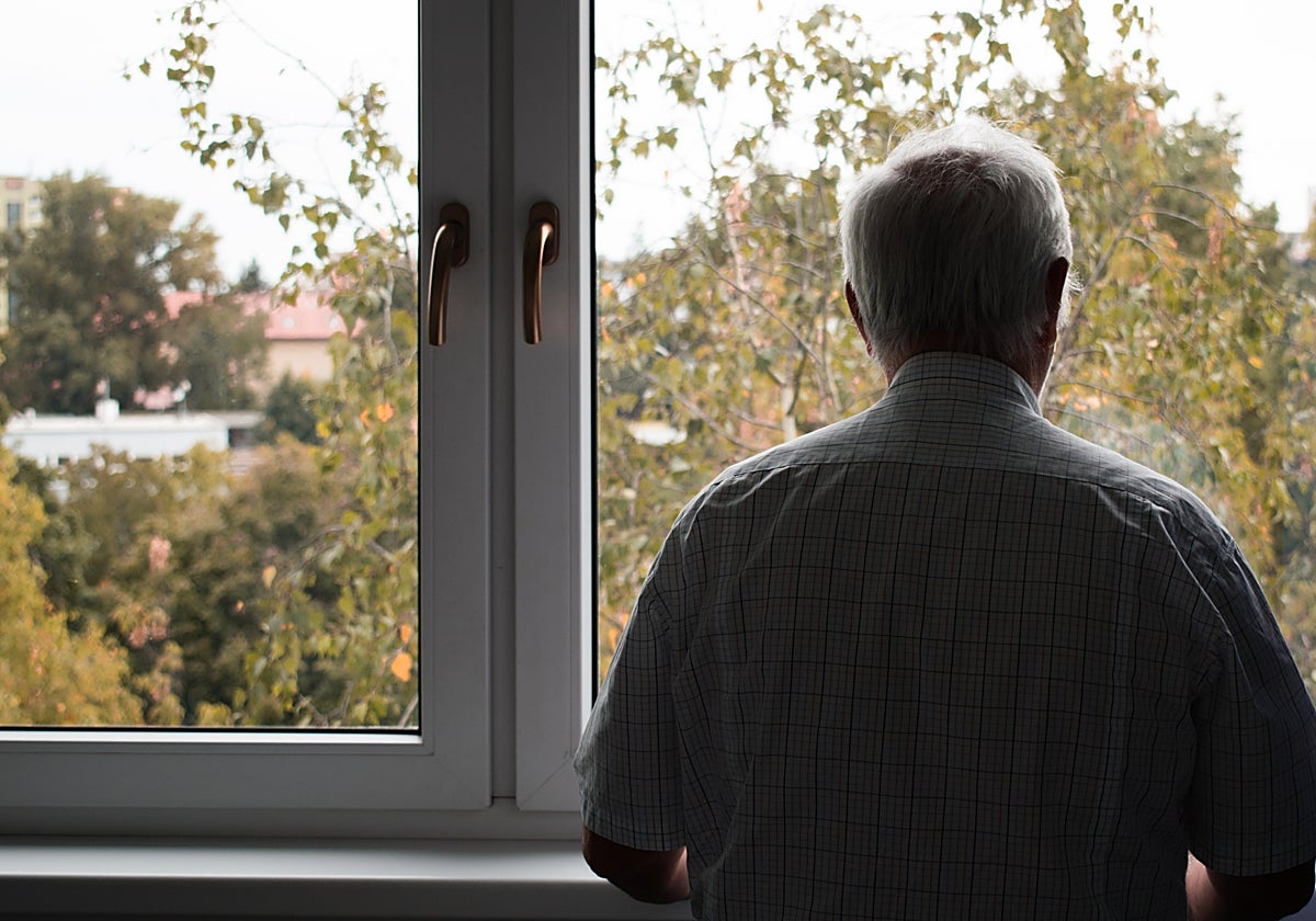 «Los pactos asistenciales y convivenciales facilitan a las personas mayores vivir en casa y evitar su soledad»