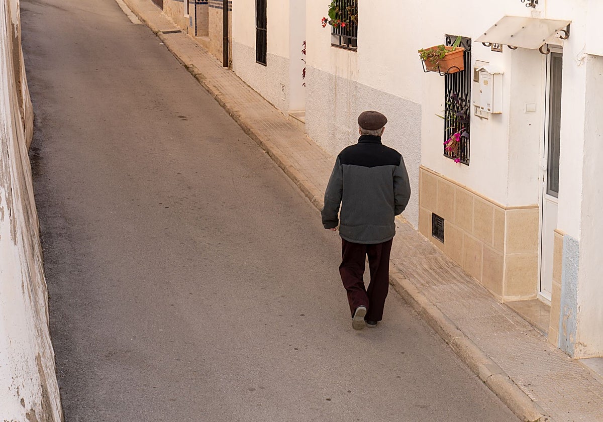 Tesoro escondido en los pueblos: nuestros más pequeños hermanos, los ancianos