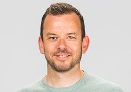 Pedro Valenzuela, maestro: «Se está torturando a muchos niños en la escuela para que aprendan a leer y escribir»