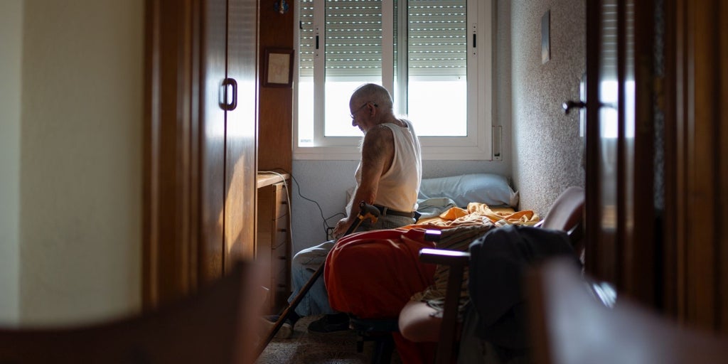 «Sin dinero es muy difícil cuidar a las personas mayores y dependientes en su casa»