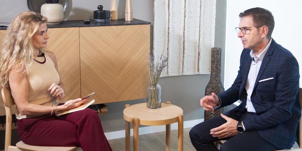 Francisco Castaño, asesor familiar: «Cuando hay conflictos nos centramos en el niño, pero el verdadero problema está en la forma de actuar de los padres»