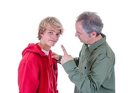 Tania García, investigadora en neurociencia, explica cómo restaurar la comunicación con tu adolescente: «El canal no se abre con preguntas»