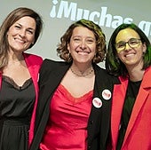 'No solo son pantallas': «De nada sirve pedir que quiten los dispositivos en el colegio si en casa permiten su uso»