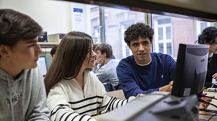 Ingeniería en Comillas ICAI: formación STEM para transformar el mundo