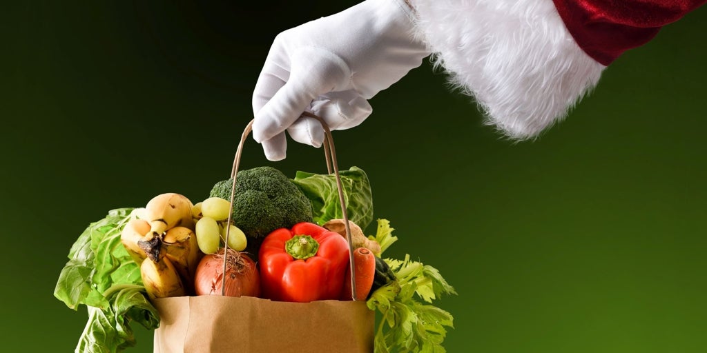 Atracones en Navidad: «Poner límites a los hijos con naturalidad es también una forma de cuidar»