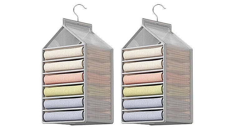 Te enseñamos los mejores trucos para organizar tus armarios