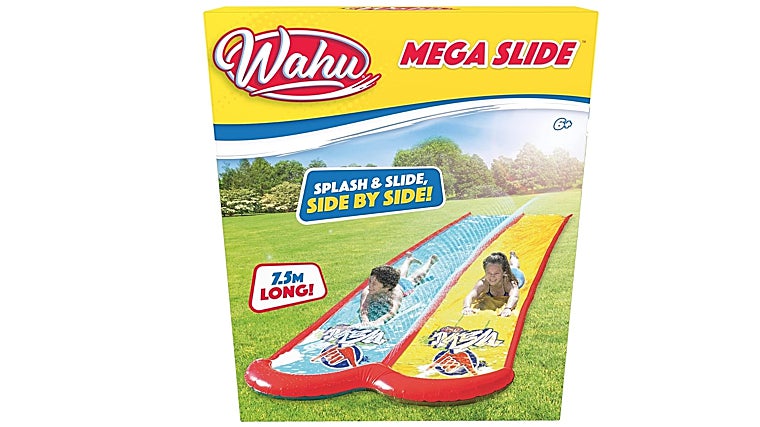 Duchas portátiles y accesorios para refrescarte al aire libre en verano (sin tener piscina)