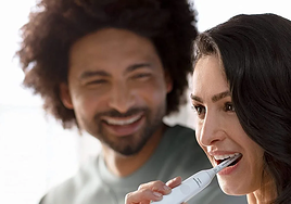 Consigue uno de los mejores cepillos eléctricos Oral B con un 31% de descuento en Amazon