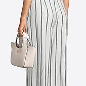 GUESS rebaja su icónico bolso 'Calista' un 33%: estilo y sofisticación a un precio irresistible