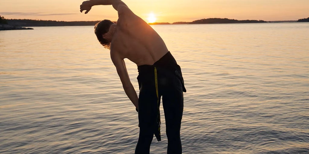 Descubre los mejores masajeadores de cervicales y pistolas de masaje Flowlife, con Álvaro Morata como embajador de marca