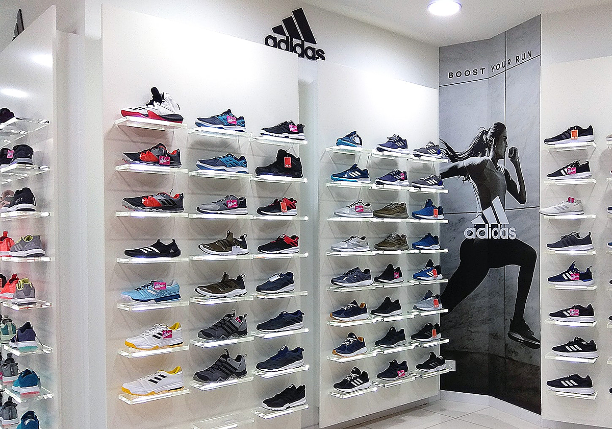 Las zapatillas Adidas más buscadas del otoño bajan de precio y confirman la tendencia comfy