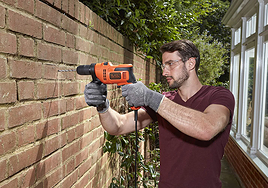 El taladro BLACK+DECKER al 43% que viene con brocas y maletín… y que evita que se lo pidas prestado a tu vecino