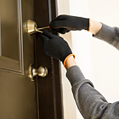 Mitad de precio por la cámara anti-okupas que vigila tres zonas a la vez y ni siquiera necesita cables