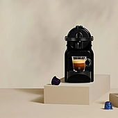 La cafetera Nespresso que está salvando mañanas heladas: 19 bares, cápsulas y café listo en segundos