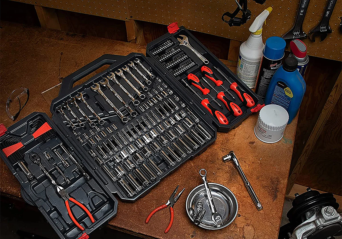 El kit de herramientas low cost mejor valorado de AliExpress: monta y repara como un profesional