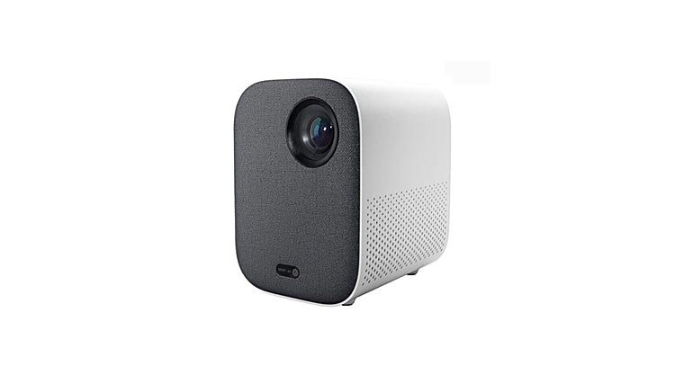 O projetor portátil Xiaomi que me obrigou a retirar a TV do meu quarto