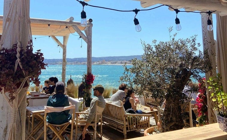 Cinco chiringuitos de la Comunidad Valenciana donde disfrutar de la comida y de las vistas