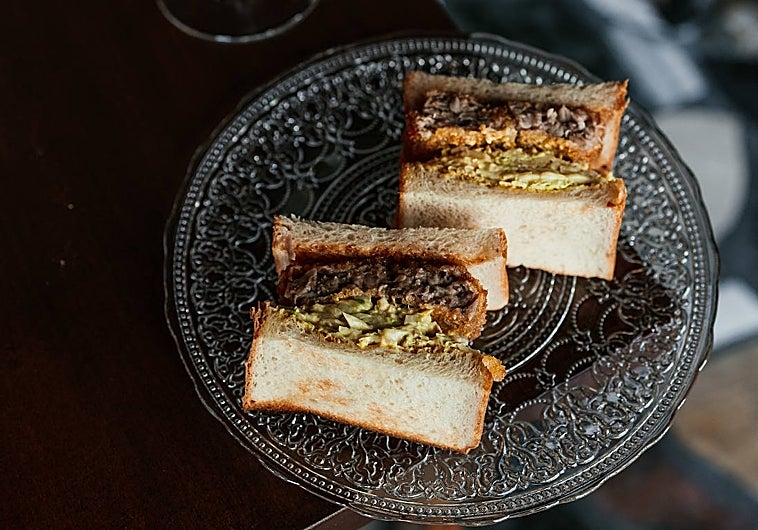 El sándwich japonés Katsu sando de Casa Sr. Ito