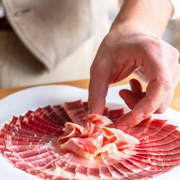 'The Times' elige el mejor jamón ibérico de España: «La grasa tierna se derrite en la punta de los dedos»