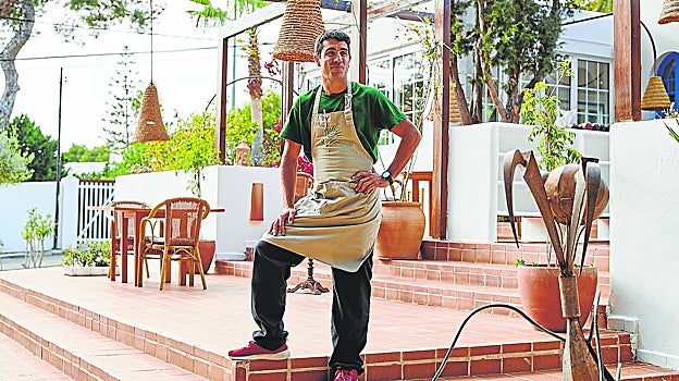El chef Álvaro Sanz en su restaurante Estragón