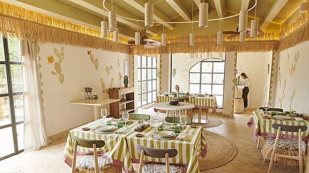 Sala del restaurante de Amagatay, en Alaior (Menorca)