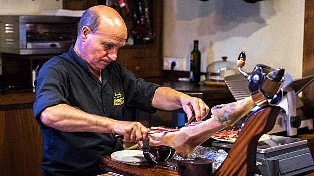 Maestro jamonero de Palacio de Bornos