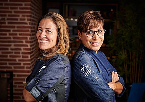 Imagen secundaria 1 - Sobre estas líneas, el guacamole de La Bistroteca. Abajo, Vanessa San José y Alexandra Galvis, propietarias de este restaurante. A la derecha, su tarta casera de chocolate.