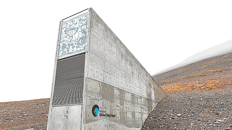 Entrada a la bóveda de semillas de Svalbard, en Noruega.
