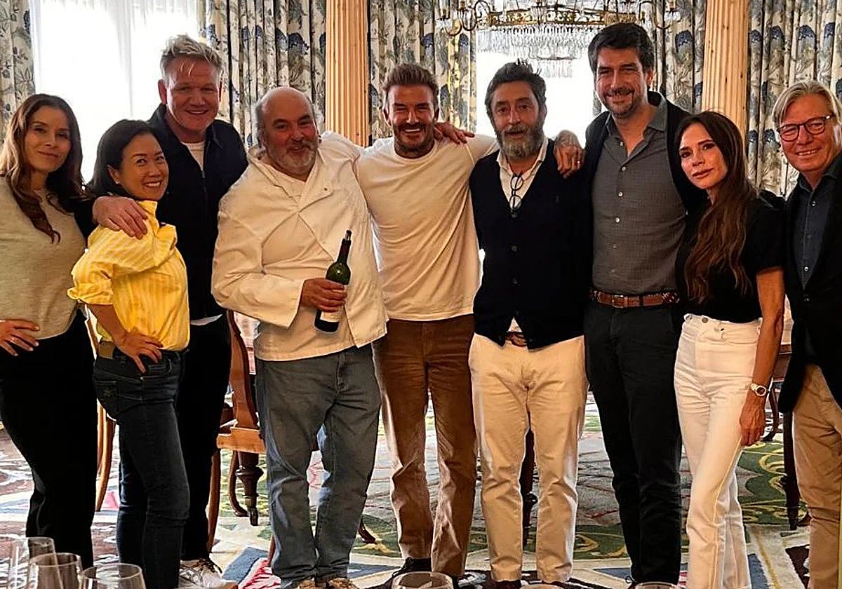 Foto compartida en sus redes sociales por el chef Dámaso Vergara tras la comida de los Beckham y los Ramsay en la bodega Tempos Vega Sicilia de Valladolid