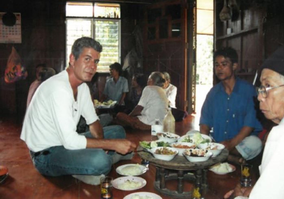Anthony Bourdain en Tailandia, en 2002, durante el rodaje de su programa 'A Cook's Tour'