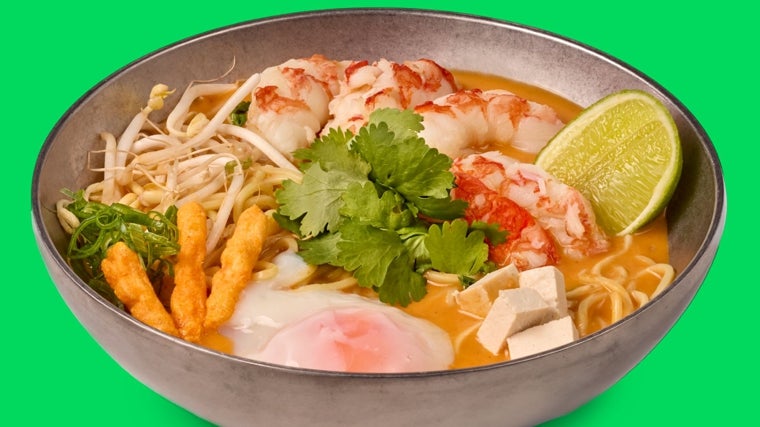 Laksa de tofu, langostinos y huevo de Dabiz Muñoz en Hungry Club