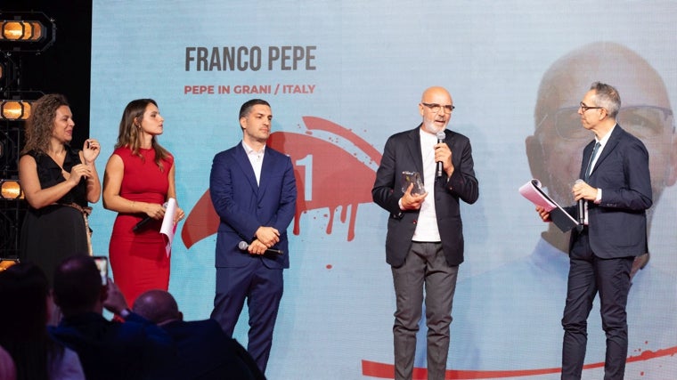 Franco Pepe fue reconocido, por cuarta vez consecutiva, como mejor pizzaiolo del mundo por The Best Pizza Awards