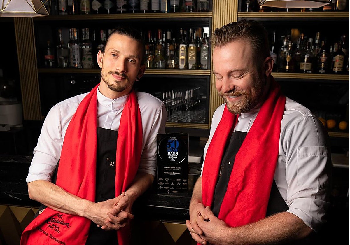 A la derecha, Erik van Beek