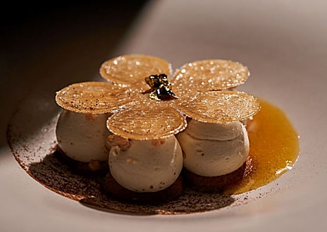 Imagen secundaria 1 - Algunos de los platos de Ando, el restaurante de Agustín Balbi en Hong Kong.