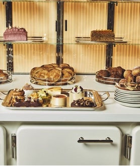 Imagen secundaria 2 - El restaurante, el bar y la pastelería de Brach Madrid.