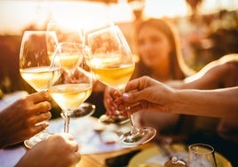 Guía de Vinos de Verano ABC 2025: la mejor selección para las vacaciones