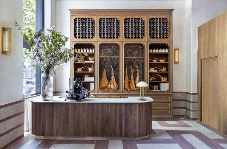 Hall de entrada al nuevo restaurante de Ramón Freixa en la calle Velázquez de Madrid