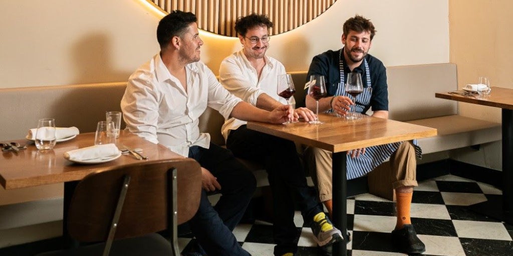 Maleducat: la irreverencia bistronómica de un trío de jóvenes en Barcelona
