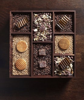 Imagen secundaria 2 - Algunos d e los pases del menú de EMi.