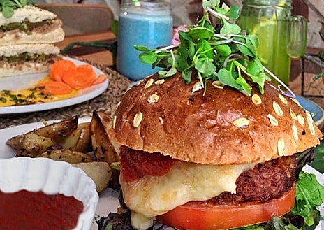 Imagen secundaria 1 - Superchulo Fuencarral, la 'no burger' y el boniato.