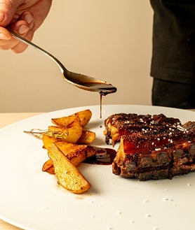 Secondary image 2 - Dishes from Tupío and his chef, Guti Moreno